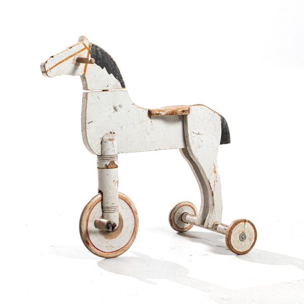 TREHJULING I FORM AV HÄST