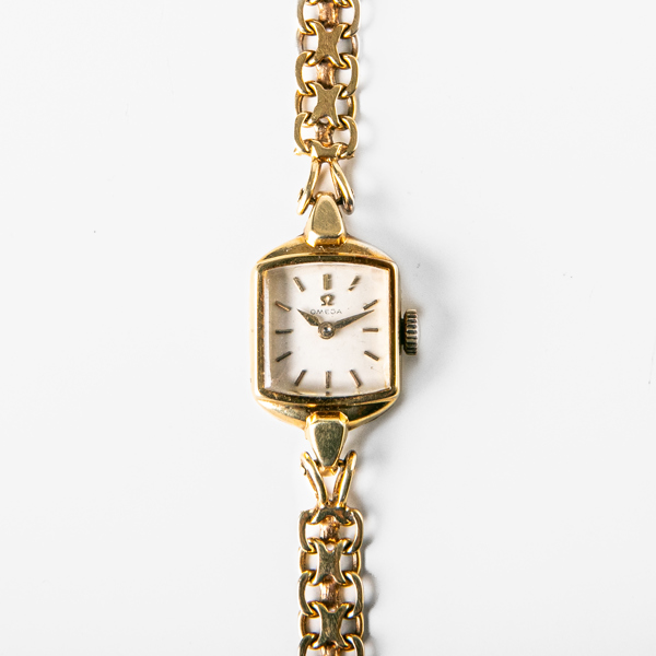 OMEGA, DAMARMBANDSUR