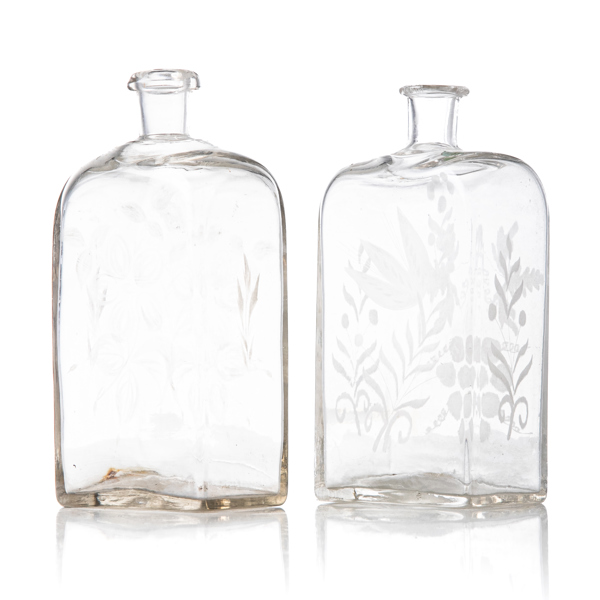 BRÄNNVINSFLASKOR MED GRAVYR