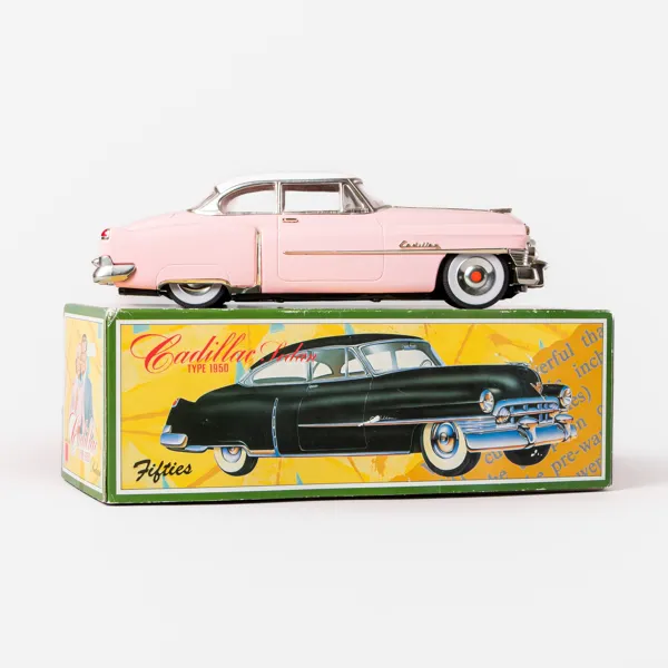 CADILLAC LEKSAKSBIL
