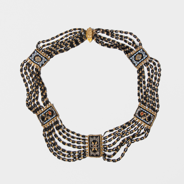 COLLIER